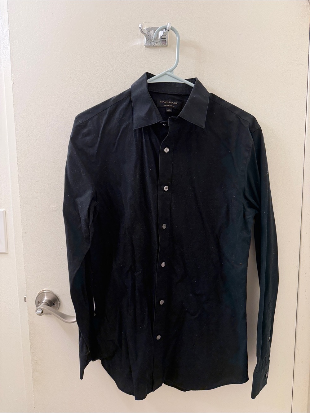 Banana Republic Black Men’s Dress Shirt with Spread Collar